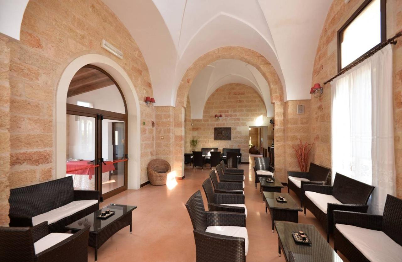 Masseria Li Campi Cavallino di Lecce Exterior photo